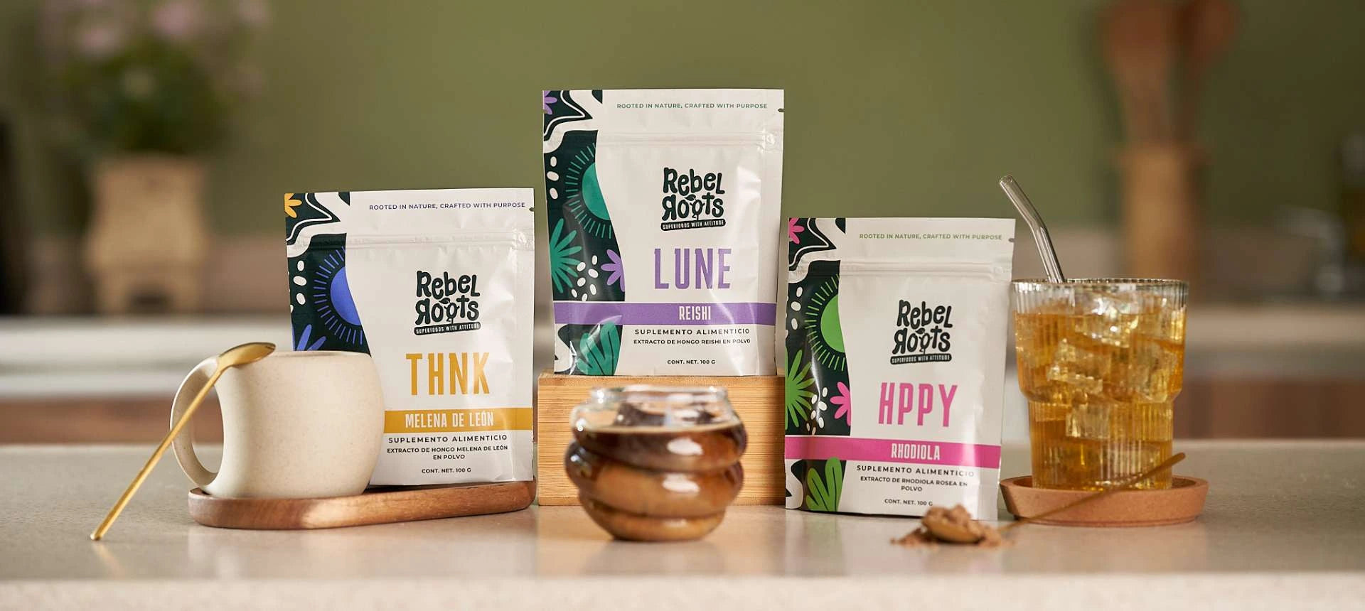 Adaptógenos reishi, melena de león y rhodiola rosea